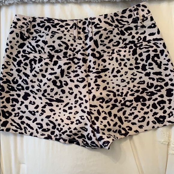 Leopard print shorts - Picture 4 of 4